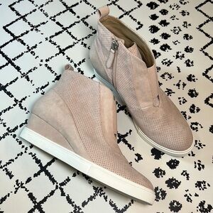 LINEA PAOLO Wedge Suede Sneakers - US Size 7.5 M - EUC